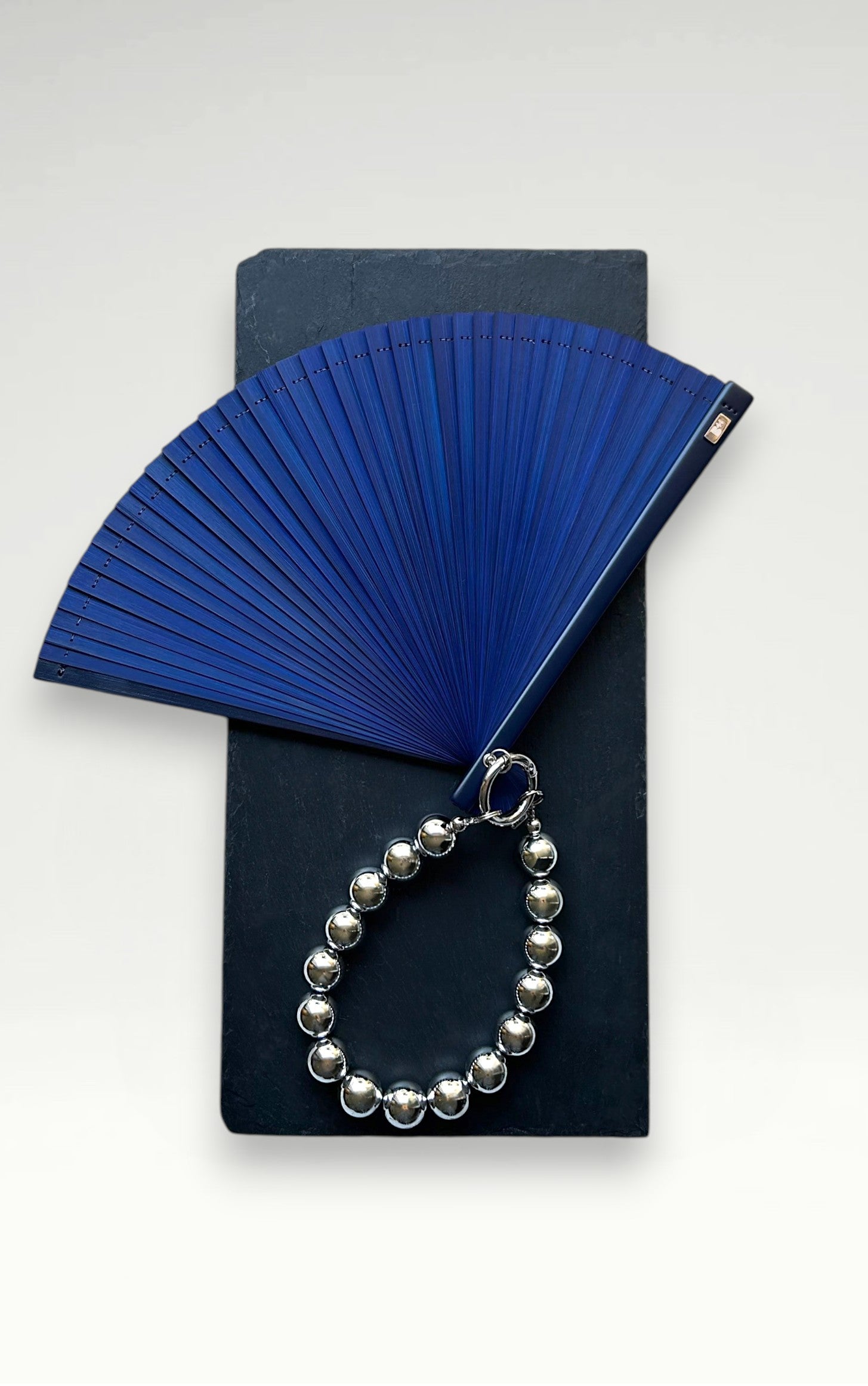 L'éventail & le Bracelet Zeta